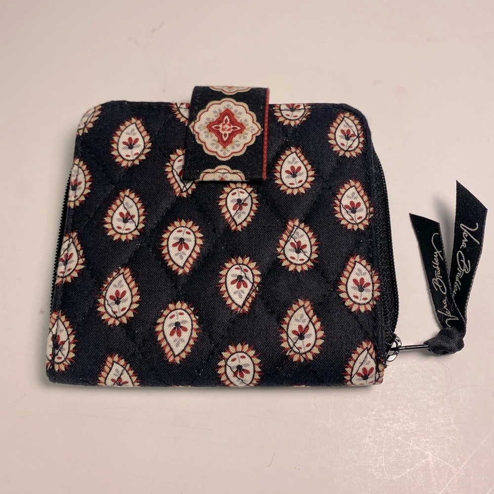 Vera Bradley Bifold Wallet NWOT